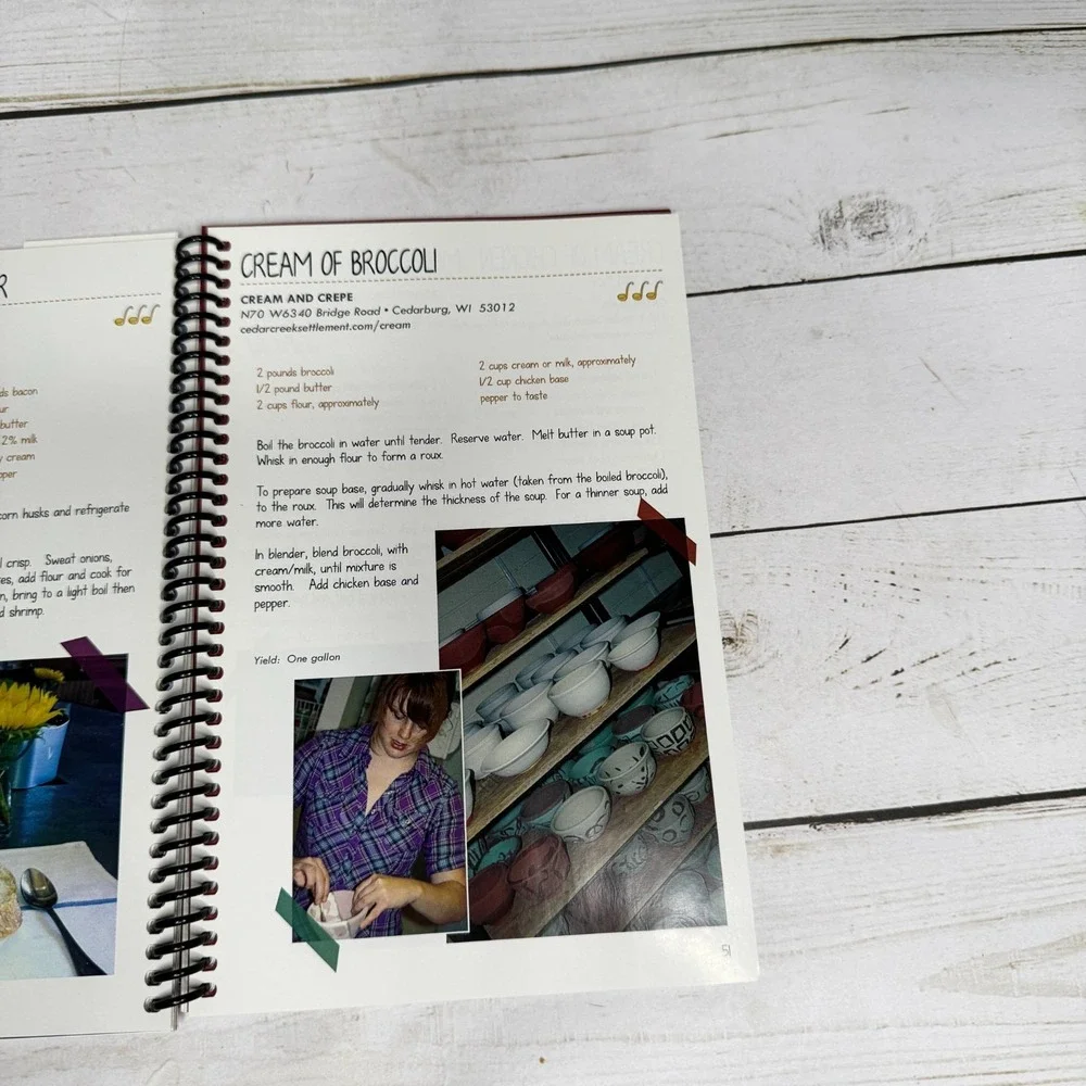 The Milwaukee Empty Bowls Cookbook‎ 2011 Spiral Bound Illustrated Soup Recipes